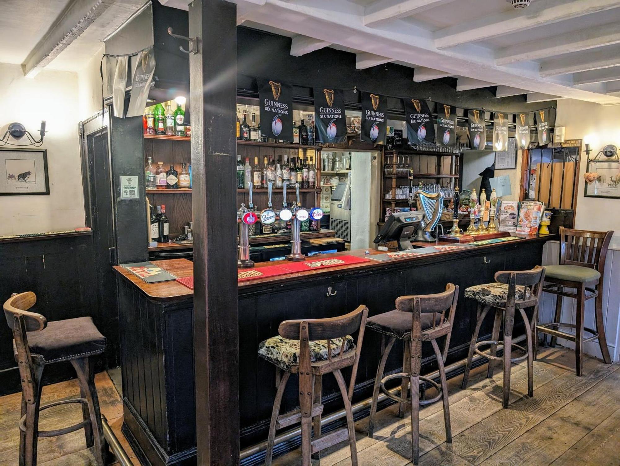 Bartholomew Arms Acomodação com café da manhã Maidford Exterior foto